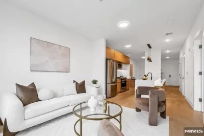 1BR Condo for Sale in Union City, NJ
