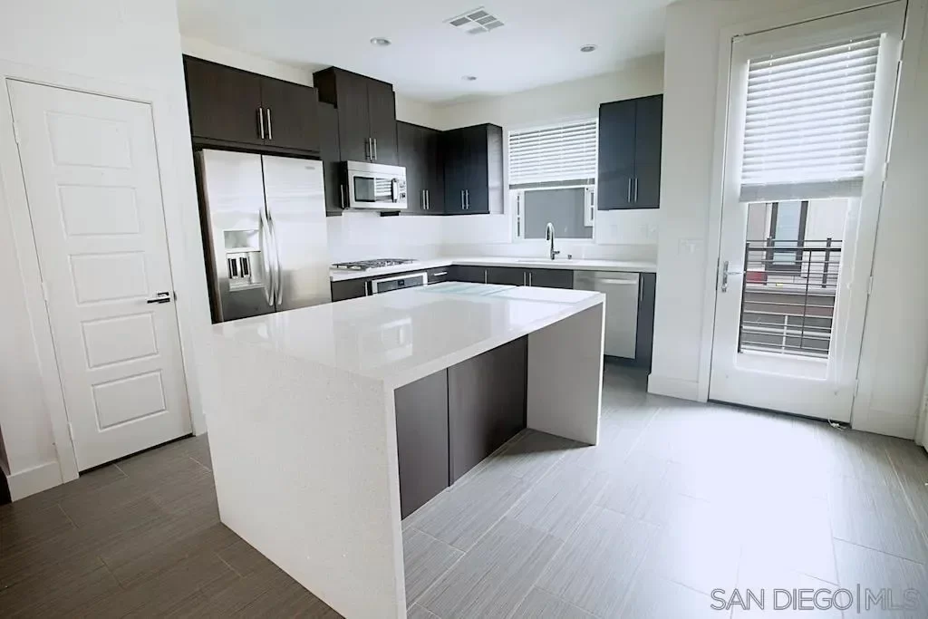 3BR Condo for Sale in San Diego, CA