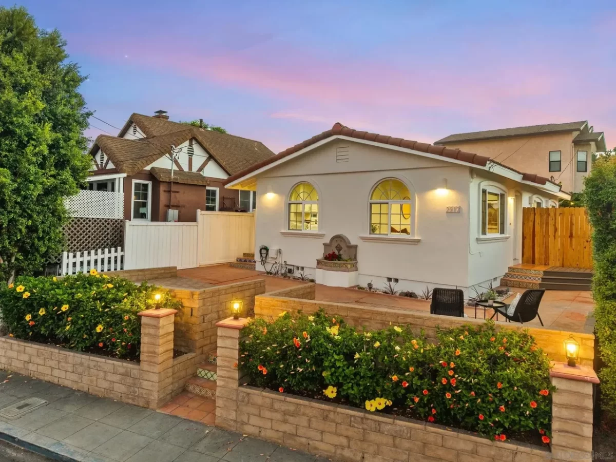 2BR House for Sale in San Diego, CA