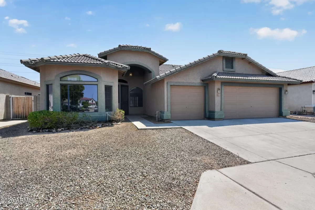 4BR House for Sale in Phoenix, AZ