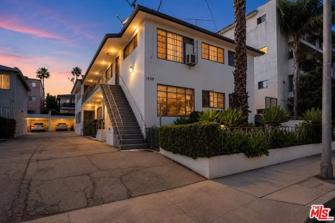 8BR Multi-Family for Sale in Los Angeles, CA
