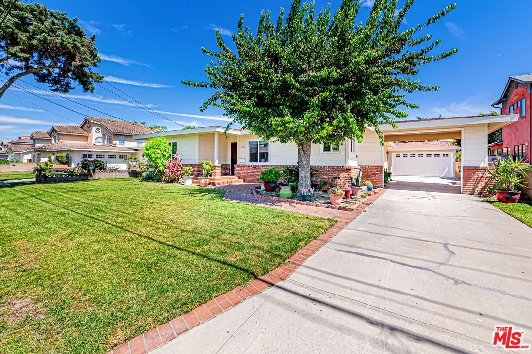 3BR House for Sale in Downey, CA