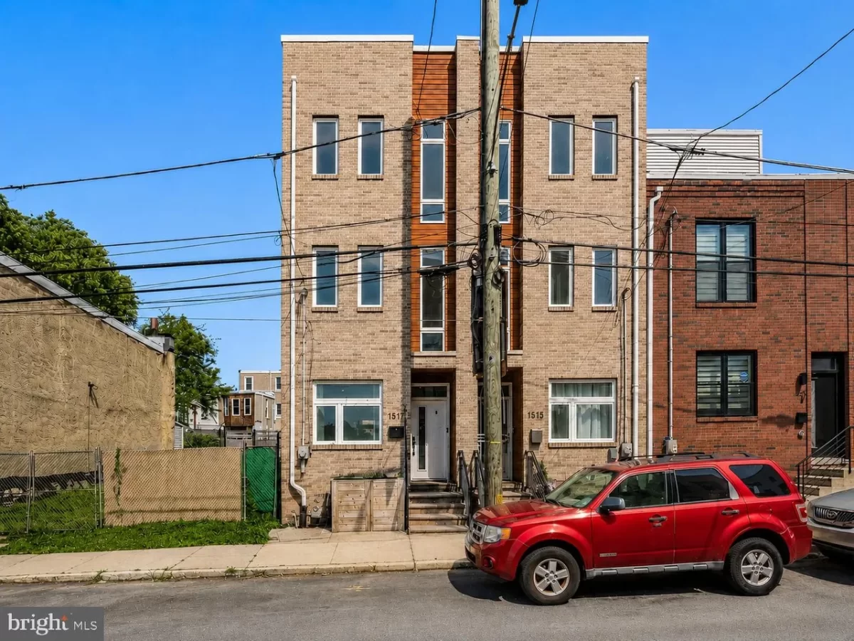 4BR Townhouse for Sale in Philadelphia, PA