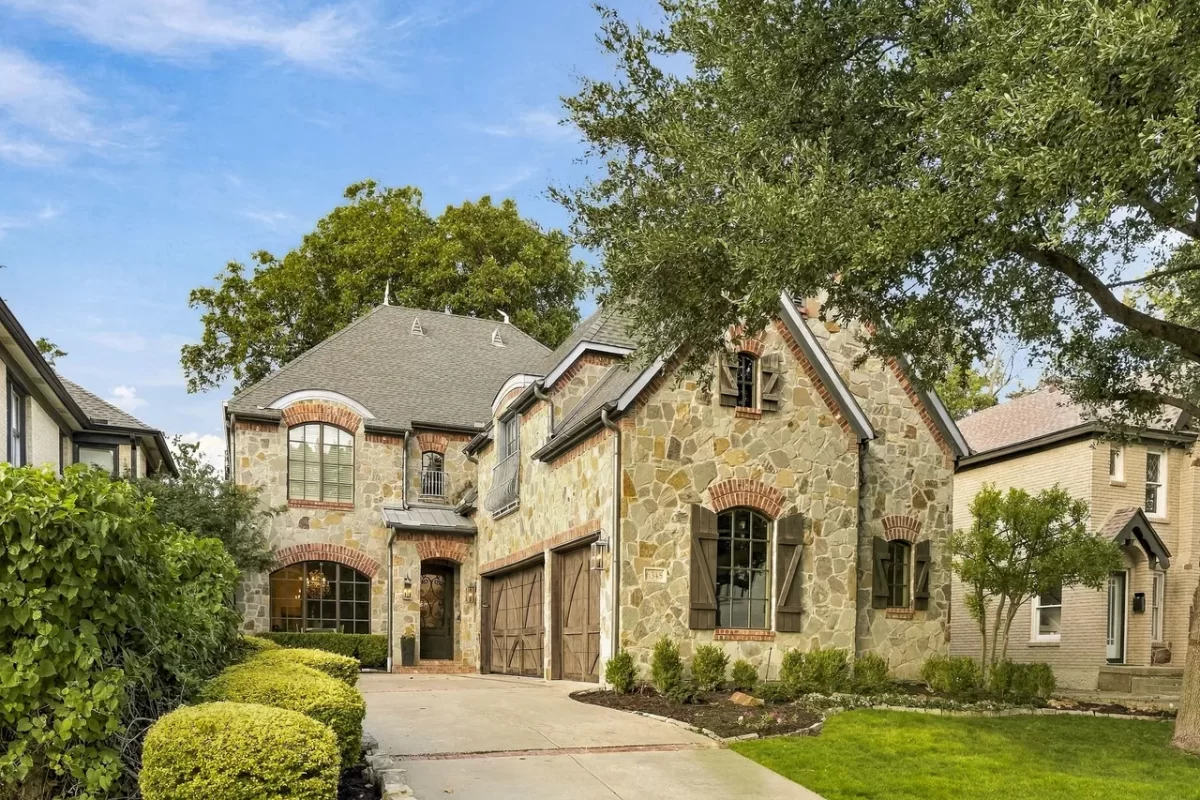 4BR House for Sale in Dallas, TX