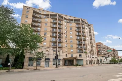 3BR Condo for Sale in Chicago, IL