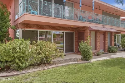 2BR Condo for Sale in Phoenix, AZ