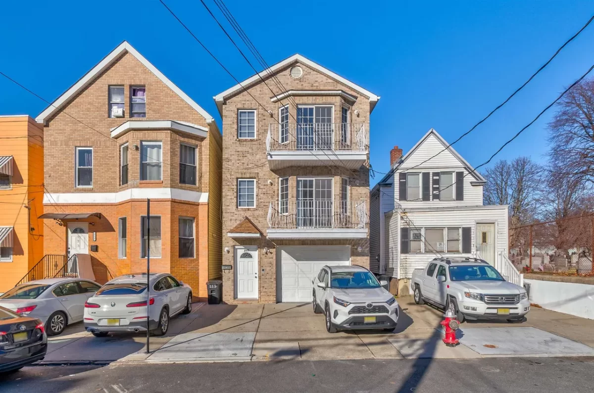 3BR Multi-Family for Rent in Jersey City, NJ