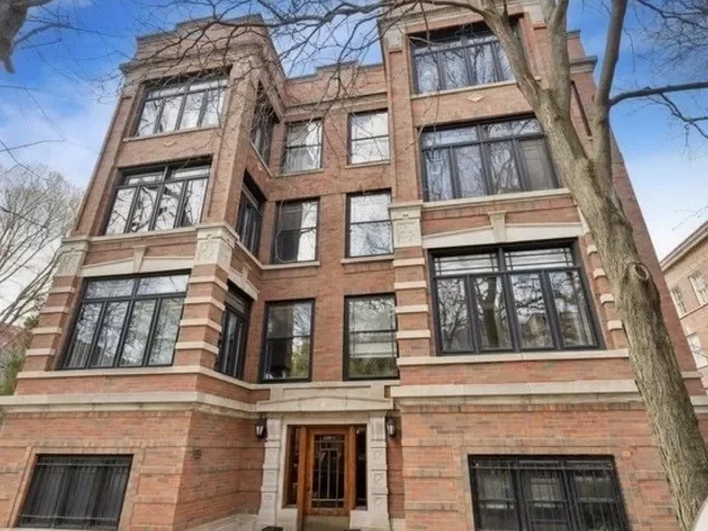 House for Rent in Chicago, IL