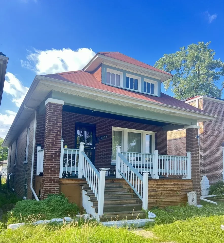 3BR House for Sale in Chicago, IL