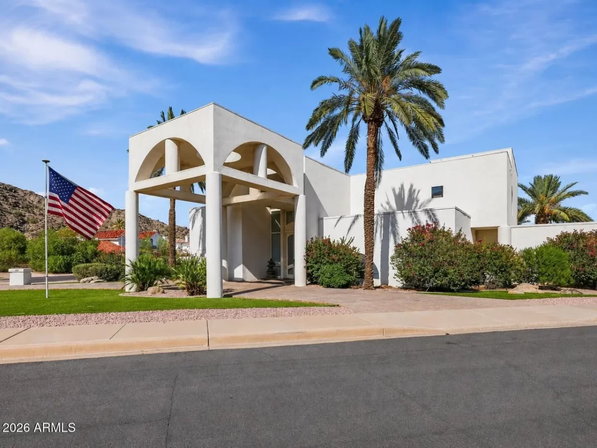 4BR House for Sale in Phoenix, AZ