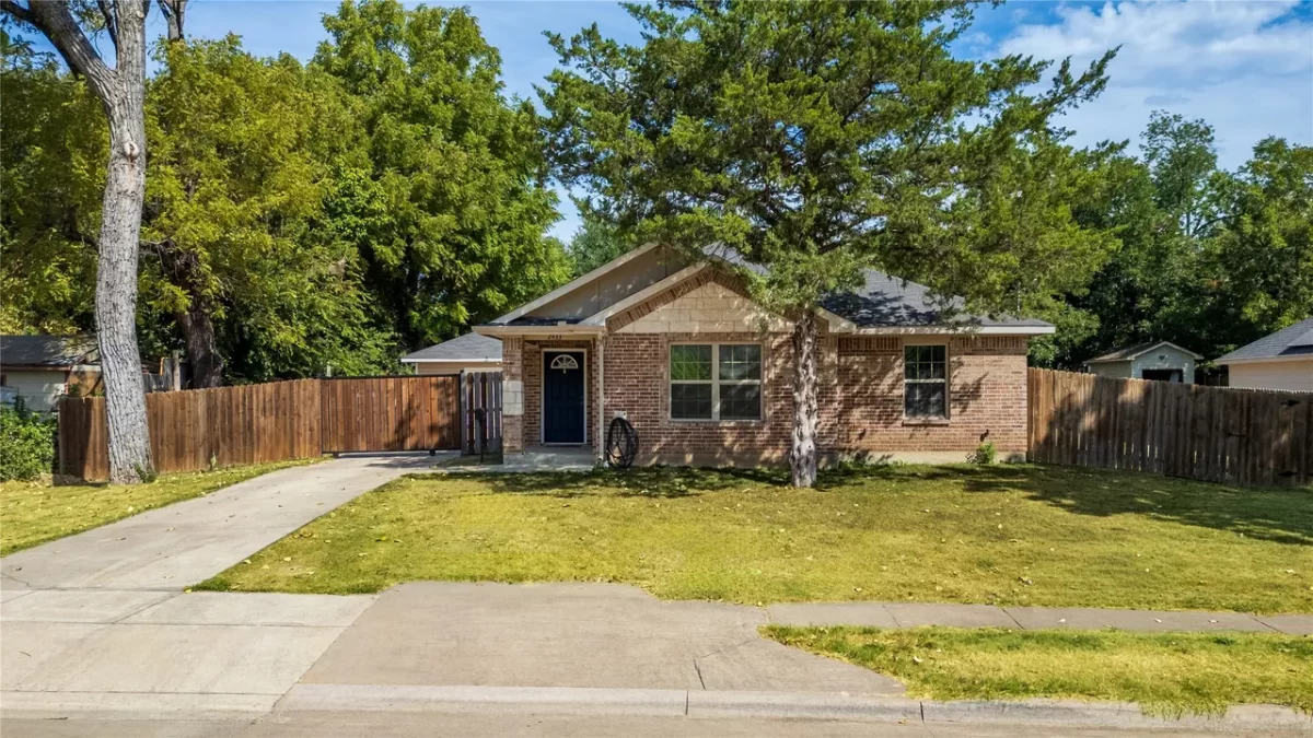 4BR House for Rent in Dallas, TX
