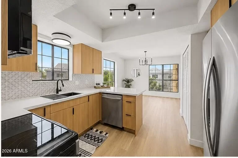 2BR Townhouse for Sale in Phoenix, AZ