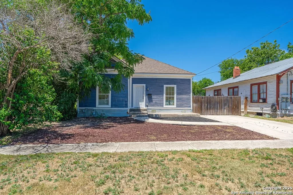 3BR House for Sale in San Antonio, TX