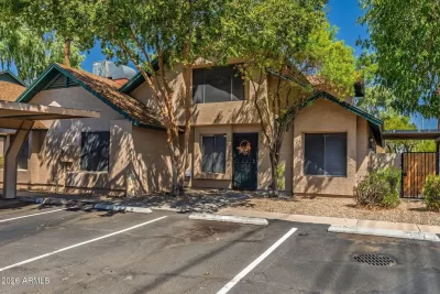 3BR Townhouse for Sale in Glendale, AZ