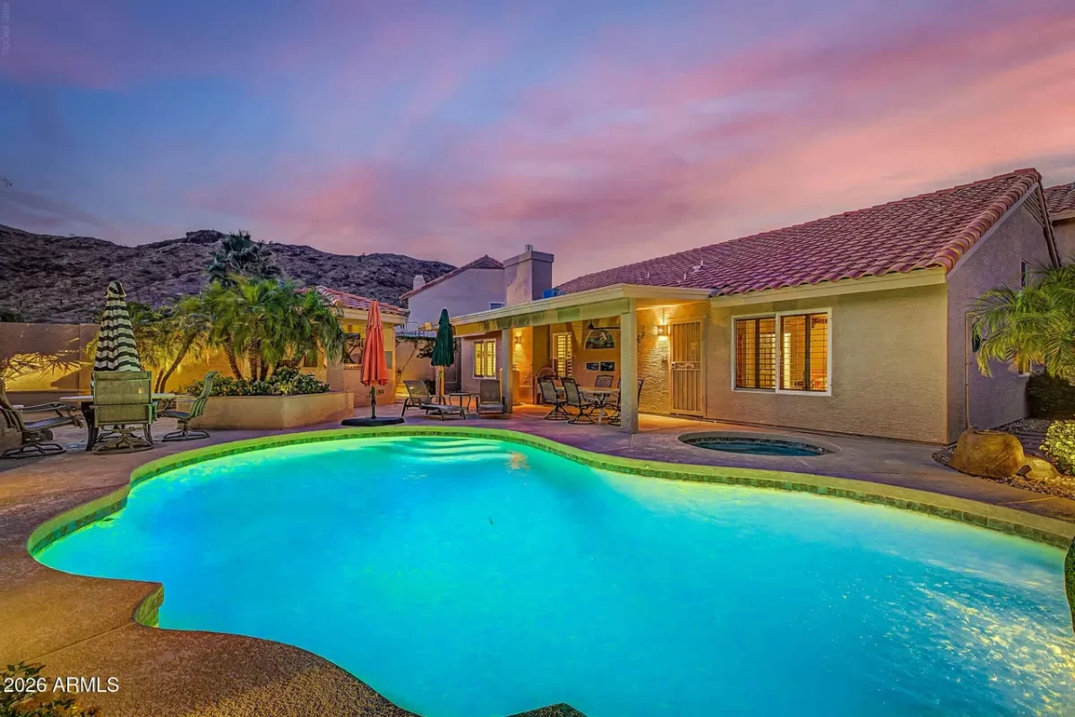 6BR House for Sale in Phoenix, AZ