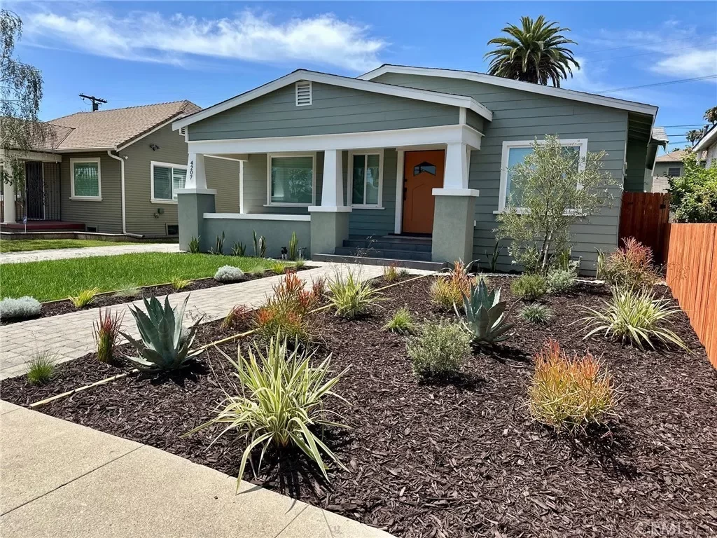 4BR House for Sale in Los Angeles, CA