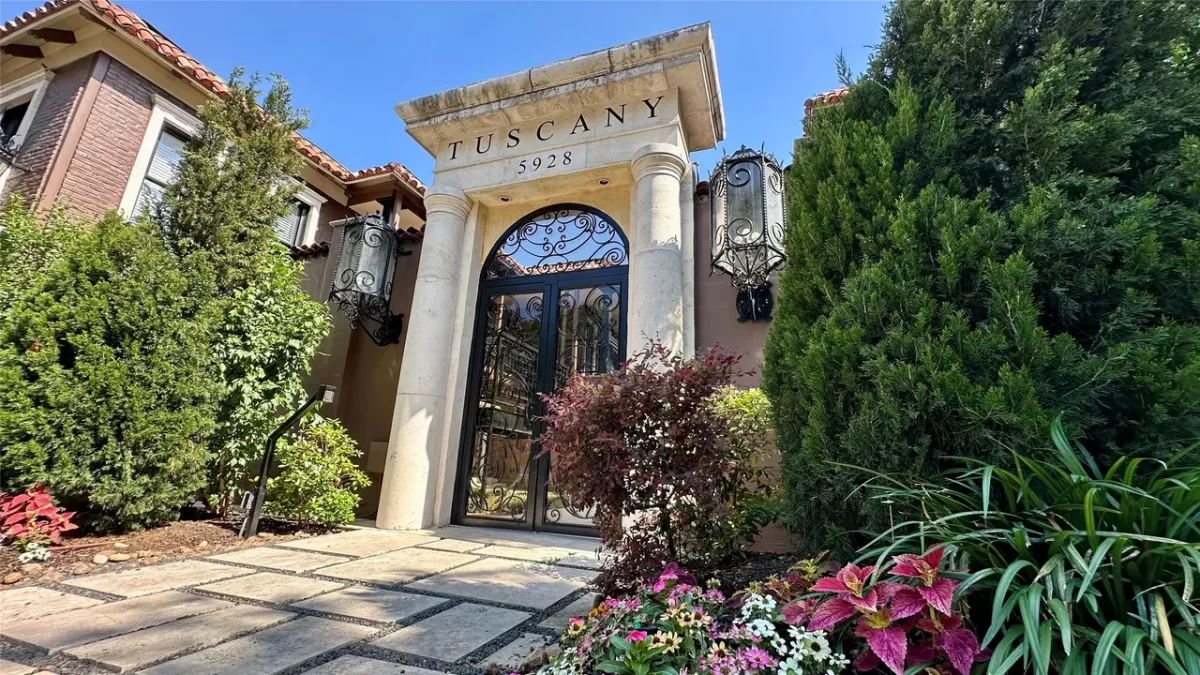 2BR Condo for Sale in Dallas, TX