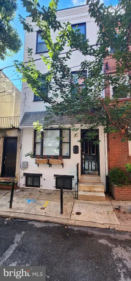 3BR Townhouse for Rent in Philadelphia, PA