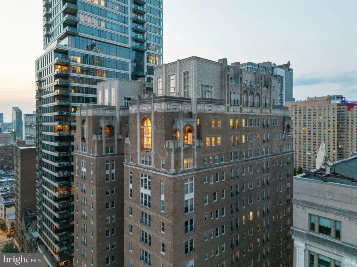 4BR Condo for Sale in Philadelphia, PA