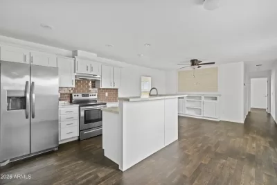 3BR Mobile Home for Sale in Glendale, AZ