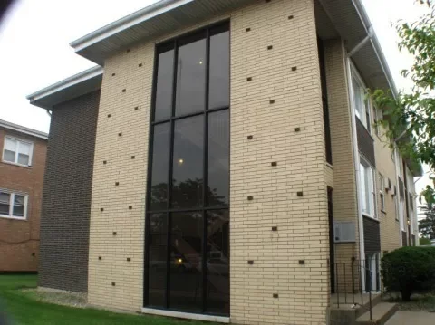 2BR Apartment for Rent in Chicago, IL