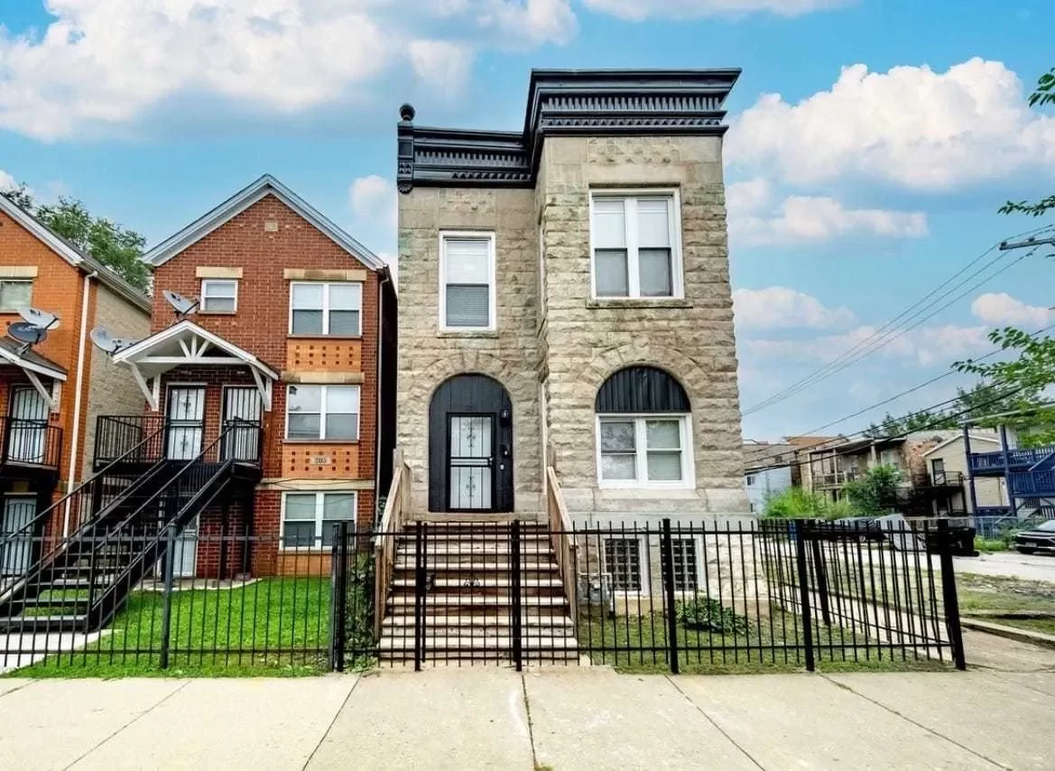 4BR House for Rent in Chicago, IL