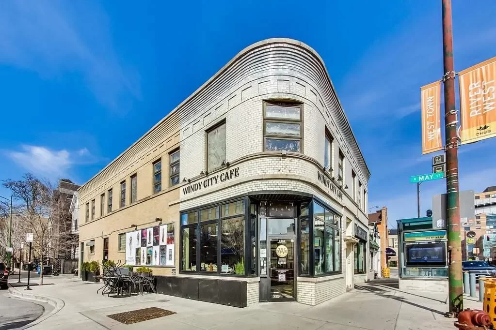 2BR House for Rent in Chicago, IL
