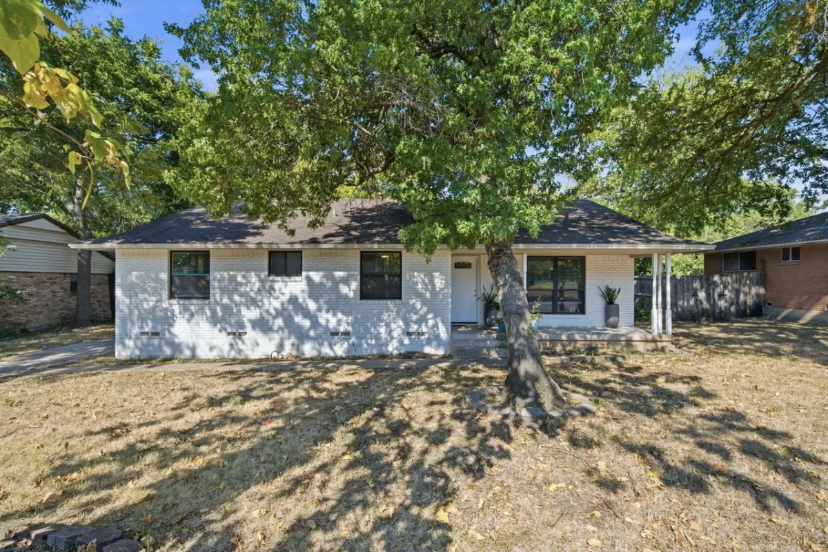 4BR House for Sale in Dallas, TX