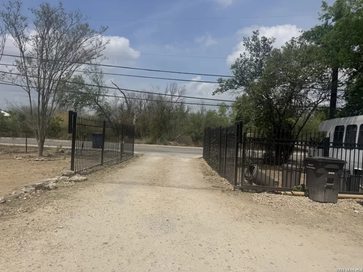 4BR House for Sale in San Antonio, TX