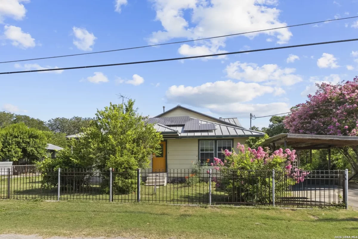 5BR House for Sale in San Antonio, TX