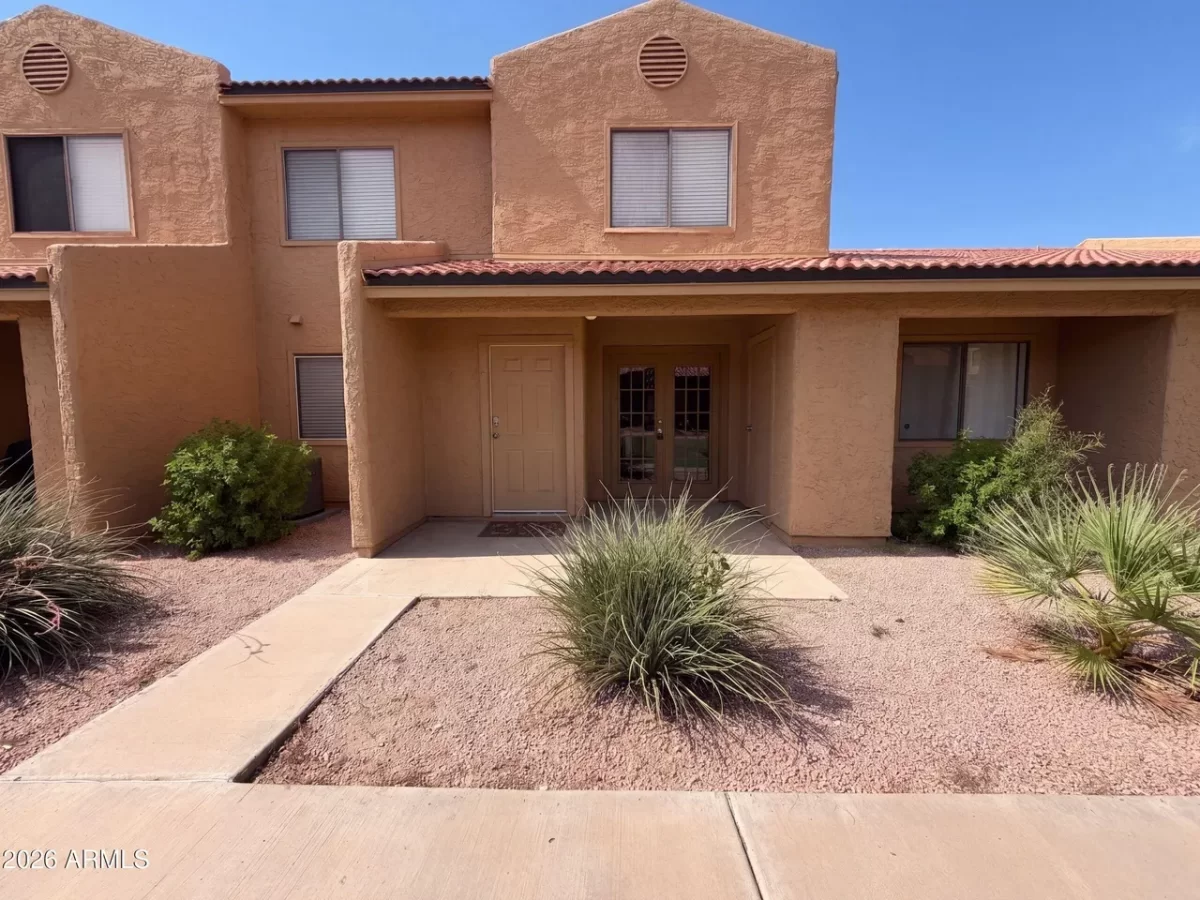 2BR Townhouse for Sale in Phoenix, AZ