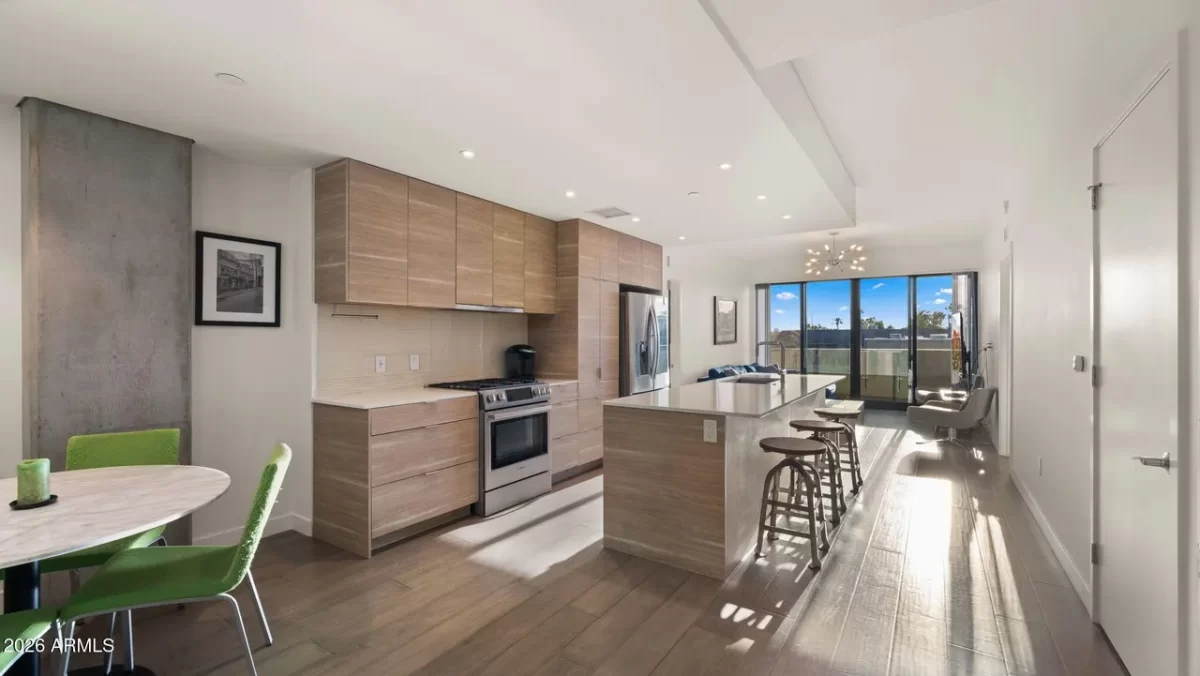 2BR Condo for Sale in Phoenix, AZ