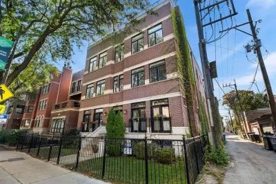 2BR Condo for Sale in Chicago, IL