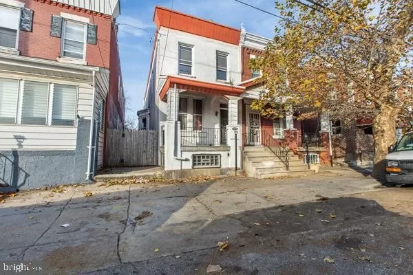 4BR Townhouse for Sale in Philadelphia, PA