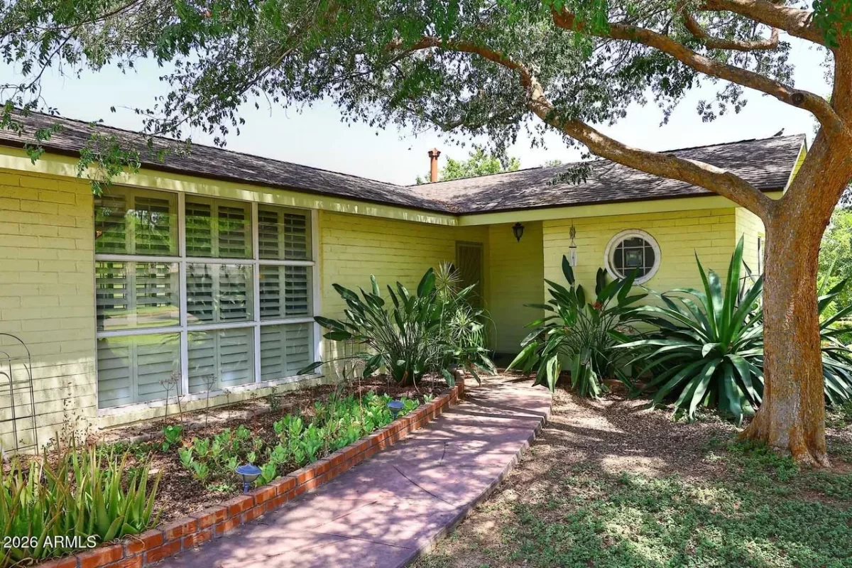 4BR House for Sale in Phoenix, AZ