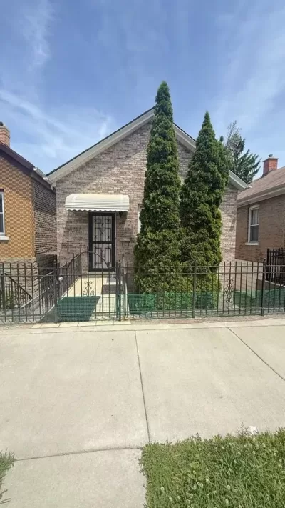 3BR House for Sale in Chicago, IL