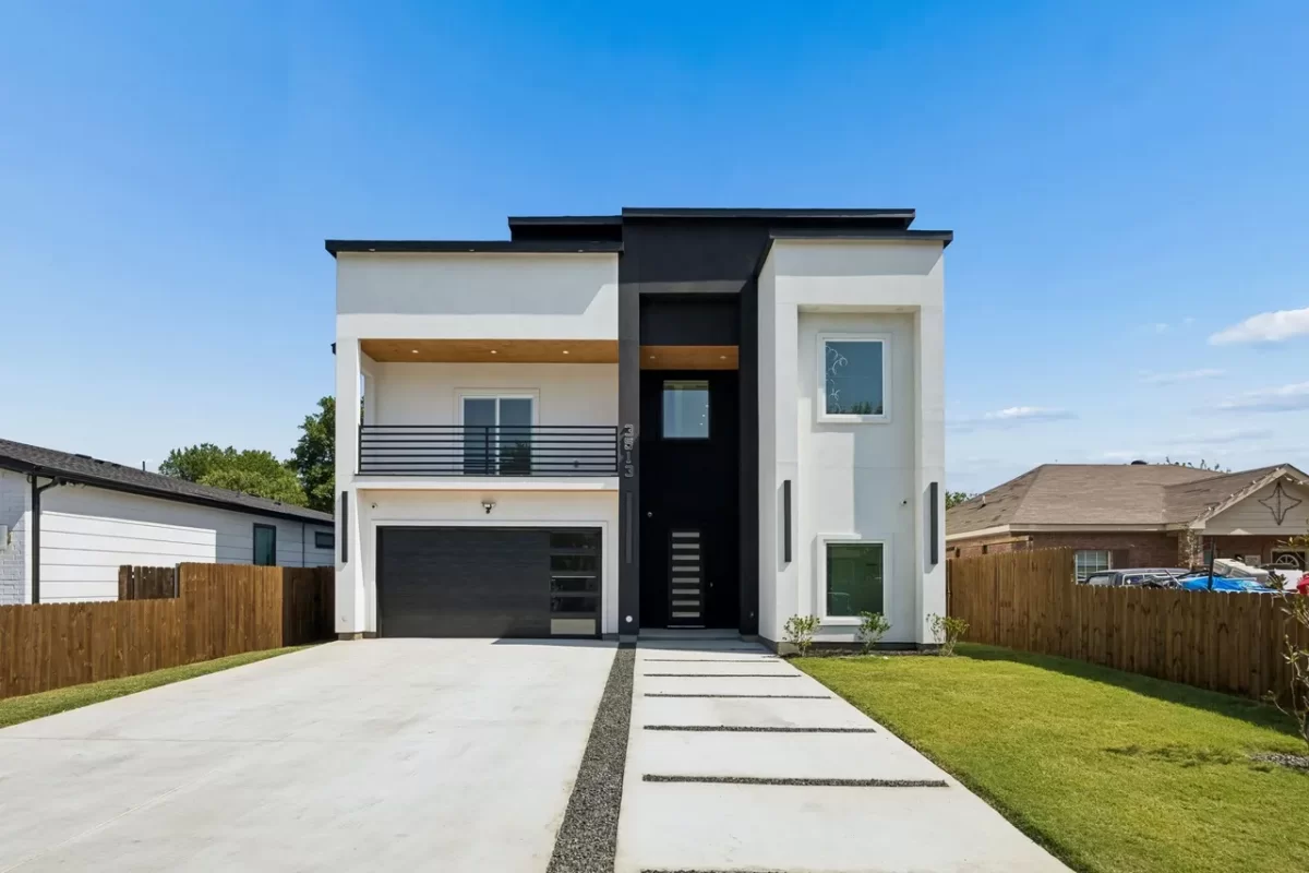 4BR House for Sale in Dallas, TX