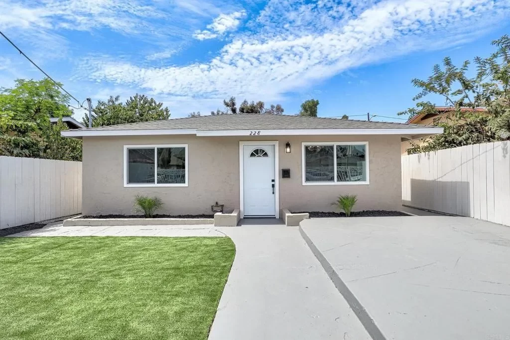 4BR House for Sale in San Diego, CA