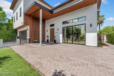 5BR House for Sale in Phoenix, AZ