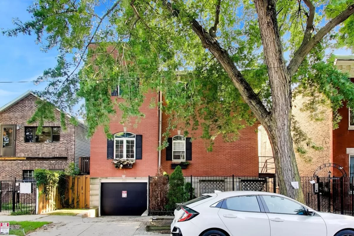 3BR Condo for Sale in Chicago, IL
