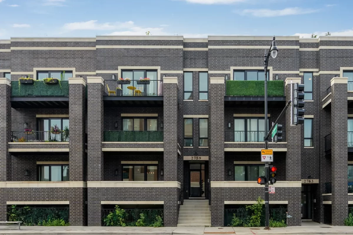 3BR Condo for Sale in Chicago, IL