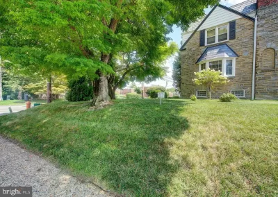 4BR Townhouse for Sale in Philadelphia, PA