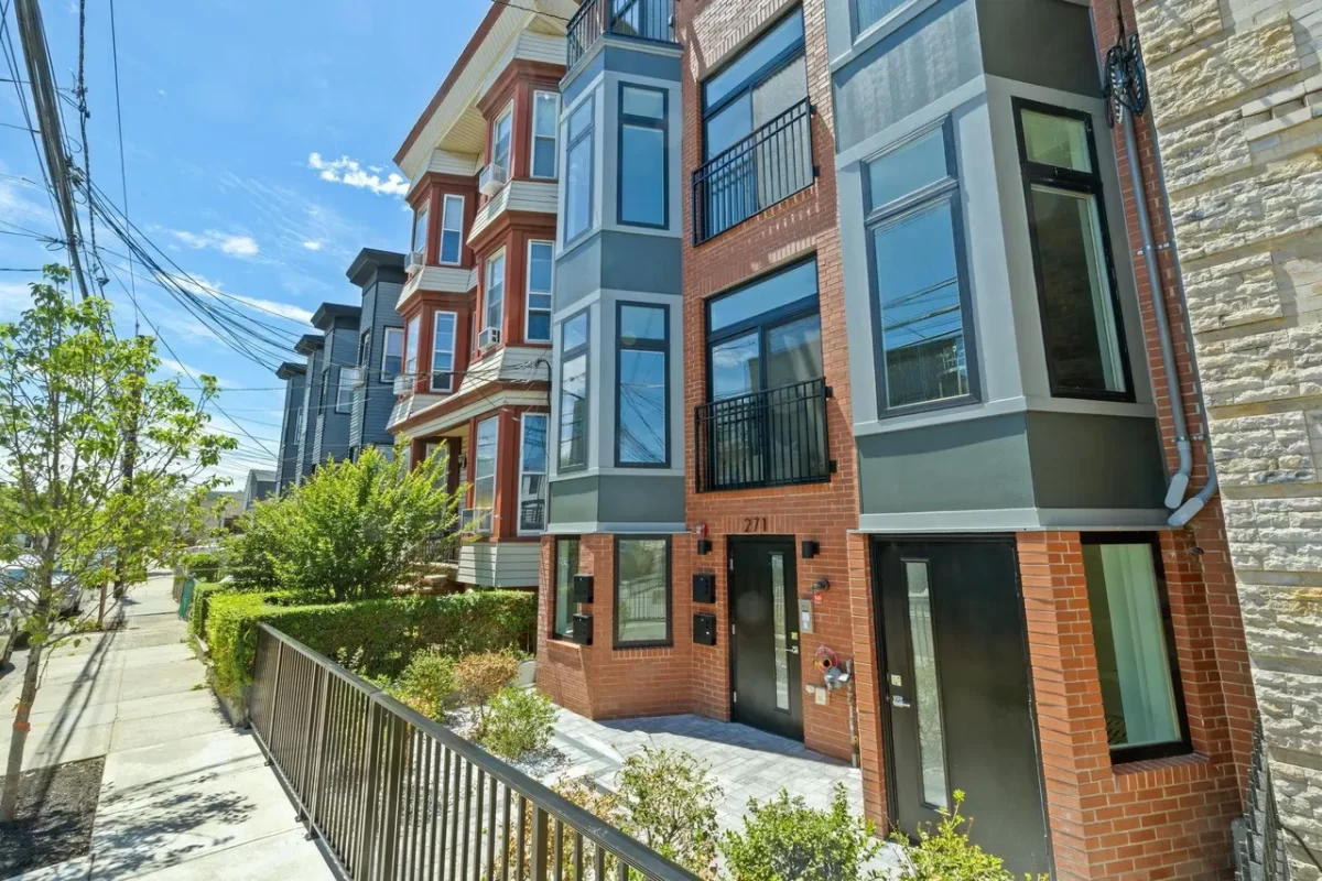 3BR Condo for Sale in Jersey City, NJ