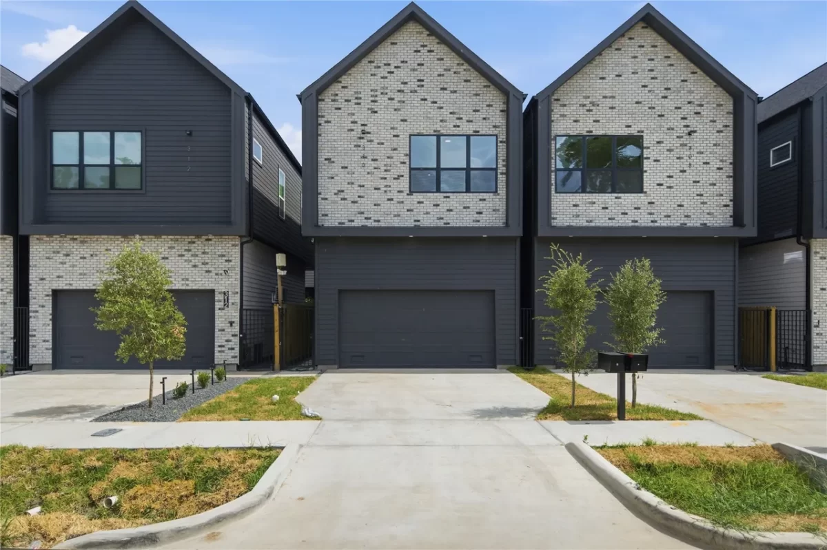 4BR House for Sale in Houston, TX