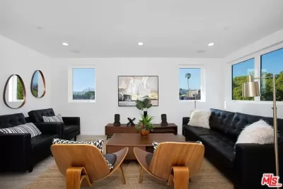4BR Townhouse for Rent in Los Angeles, CA