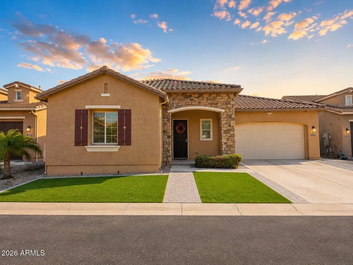 4BR House for Sale in Phoenix, AZ