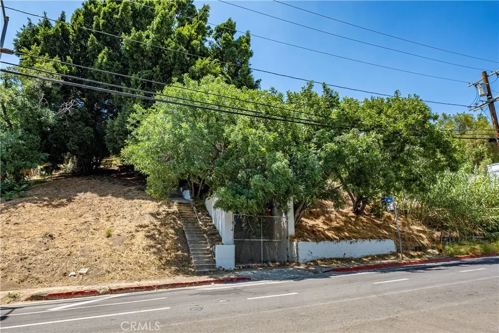 Land for Sale in Los Angeles, CA