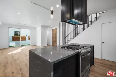 4BR Townhouse for Rent in Los Angeles, CA