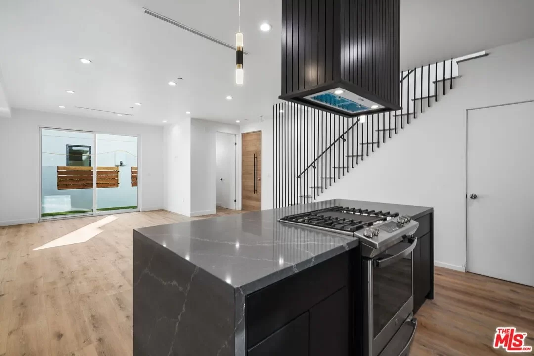 4BR Townhouse for Rent in Los Angeles, CA