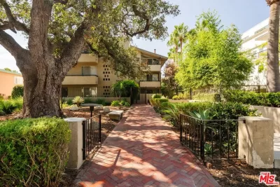 2BR Condo for Sale in Pasadena, CA